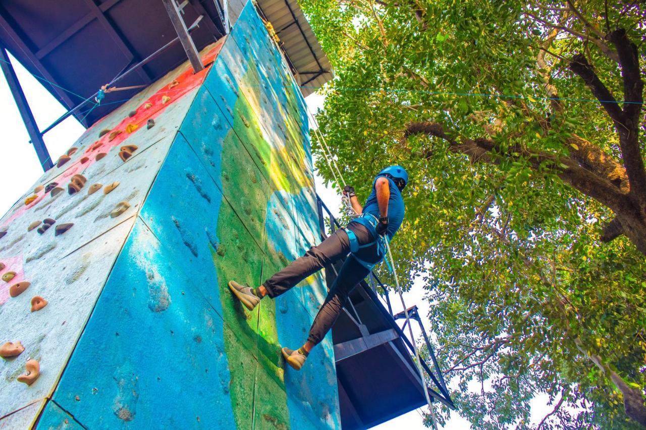 Monteria Resort Chauk-karjat Exterior foto