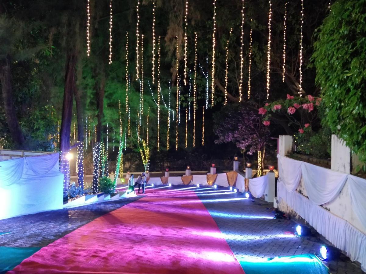 Monteria Resort Chauk-karjat Exterior foto