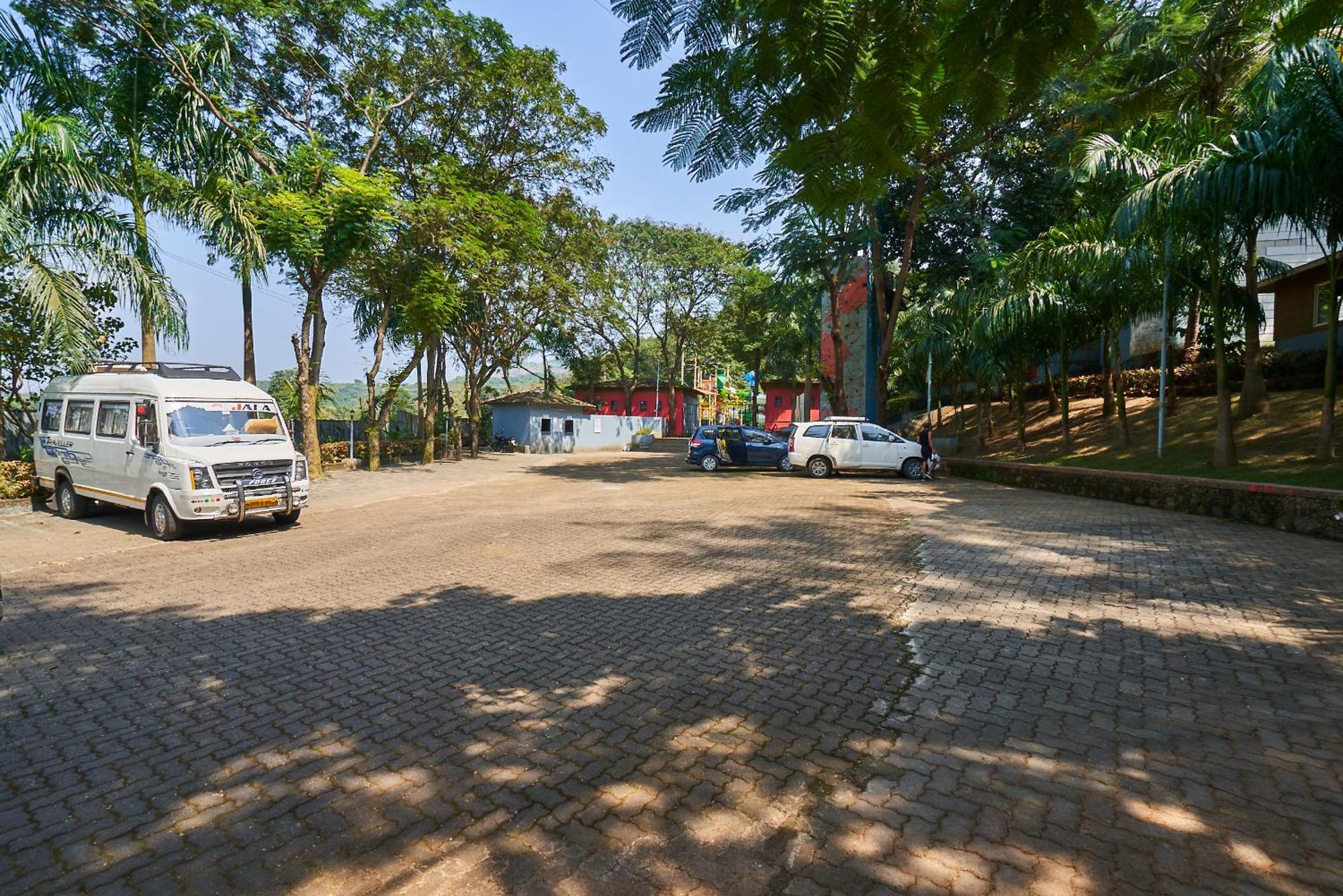 Monteria Resort Chauk-karjat Exterior foto